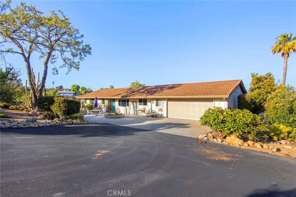 https://cdn.realtyfeed.com/cdn/127/306717173/79c671349ec8750ea5797791651a0fb6.webp