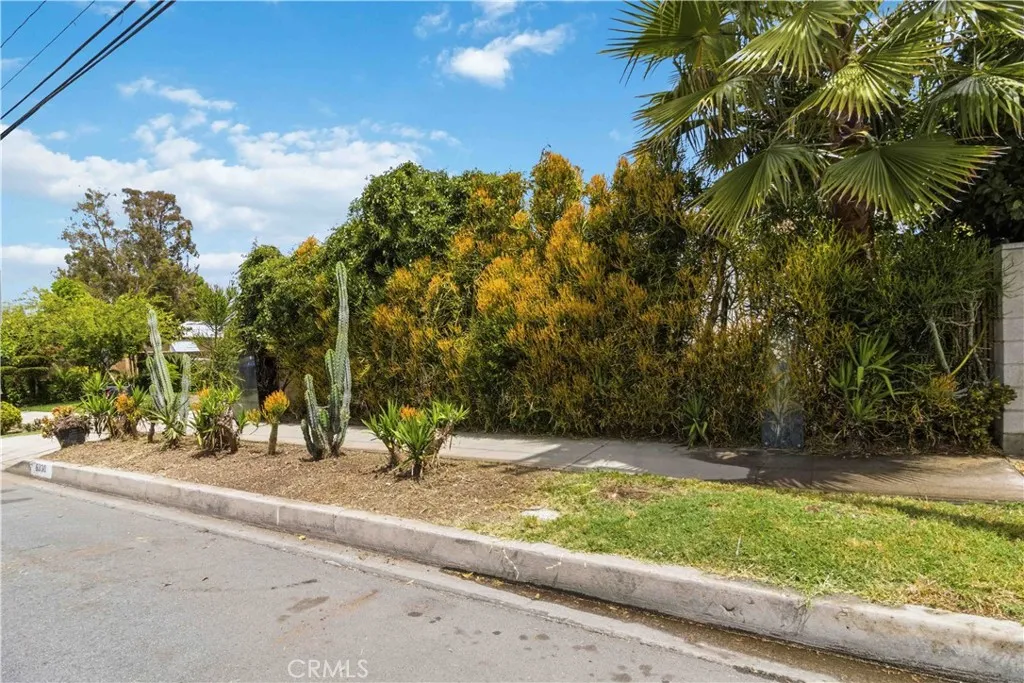 Reseda, CA 91335