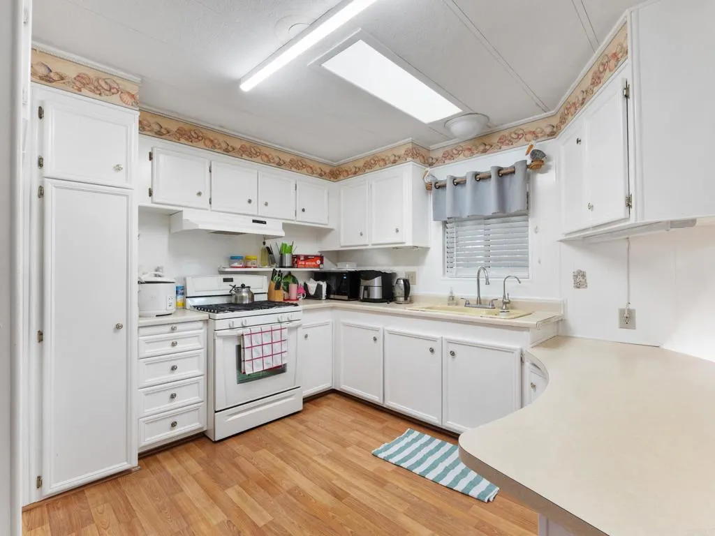 https://cdn.realtyfeed.com/cdn/127/306717245/5a1a01081a60efca78b49fea534b3c6b.webp