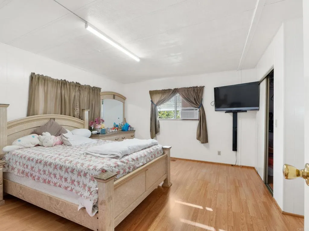 https://cdn.realtyfeed.com/cdn/127/306717245/7cbab90ed654cb771e611b686848e661.webp