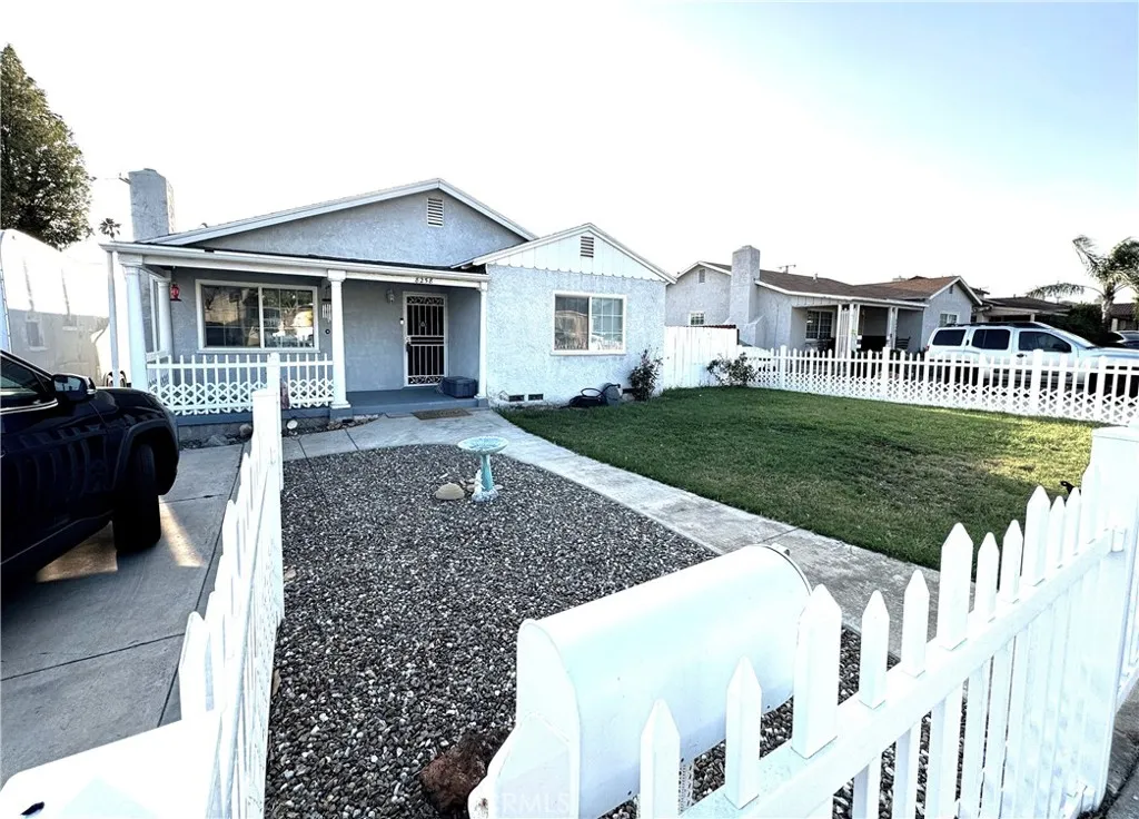 Fontana, CA 92335