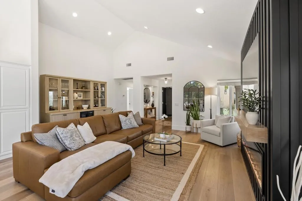 https://cdn.realtyfeed.com/cdn/127/306717389/7b510b741718c05e11f3d8bd31a0037f.webp