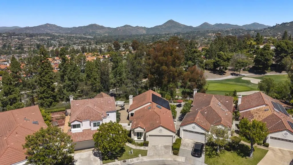 https://cdn.realtyfeed.com/cdn/127/306717389/8f98595b70c9ed5b04fb9f48df8ccb3f.webp