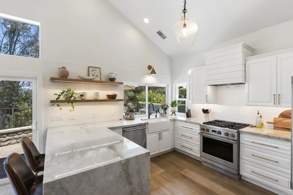 https://cdn.realtyfeed.com/cdn/127/306717389/d807550c71f24a09dac53eed636411a7.webp