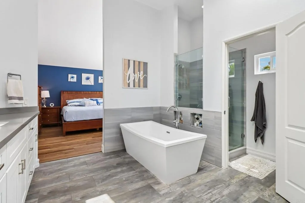 https://cdn.realtyfeed.com/cdn/127/306717416/3d009d2fbc2c7fa67dc355d49545bf65.webp