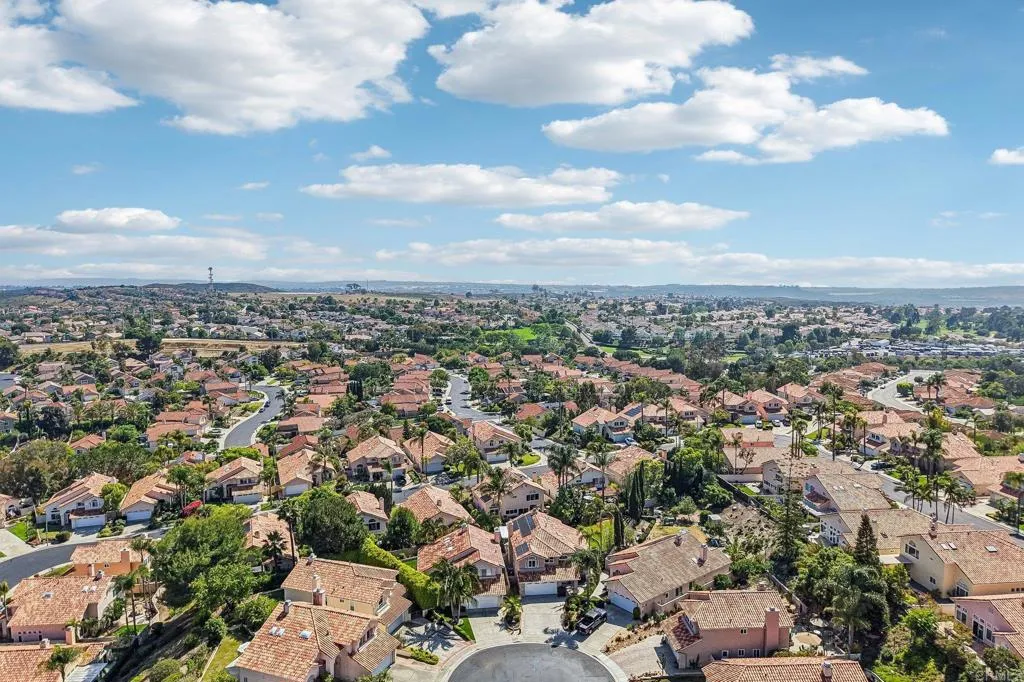 https://cdn.realtyfeed.com/cdn/127/306717416/7584b48243c8f672c47847a80755c0ee.webp