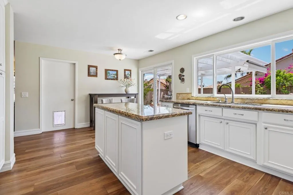 https://cdn.realtyfeed.com/cdn/127/306717416/ef41b4dcb21a2638352ffea48354f67d.webp