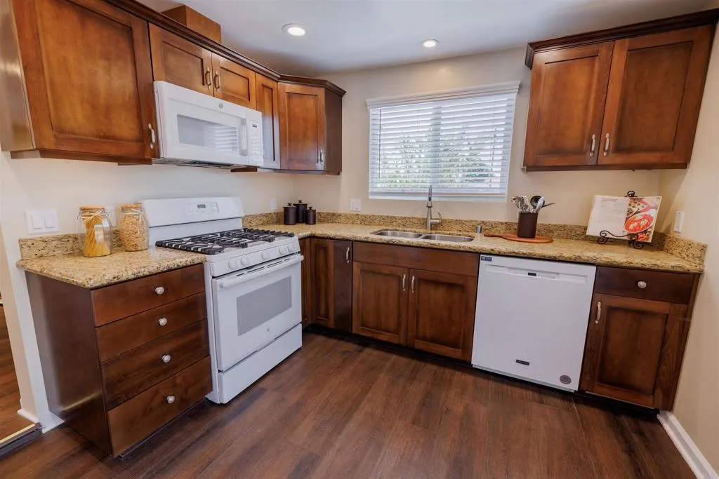 https://cdn.realtyfeed.com/cdn/127/306717463/607b5add556a22c119560cca55841f56.webp