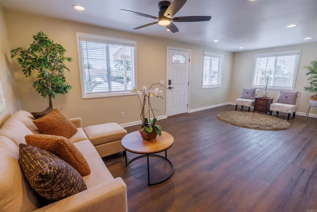 https://cdn.realtyfeed.com/cdn/127/306717463/6774db857ec7e00d3d5da97cde43f635.webp