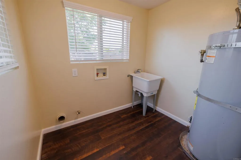 https://cdn.realtyfeed.com/cdn/127/306717463/8a9b02eca82e9e544635596f4493c3d8.webp