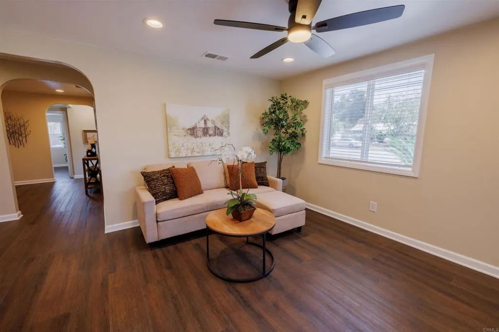 https://cdn.realtyfeed.com/cdn/127/306717463/9679b498fdf4cc1b4d7f9b0f456da3bf.webp