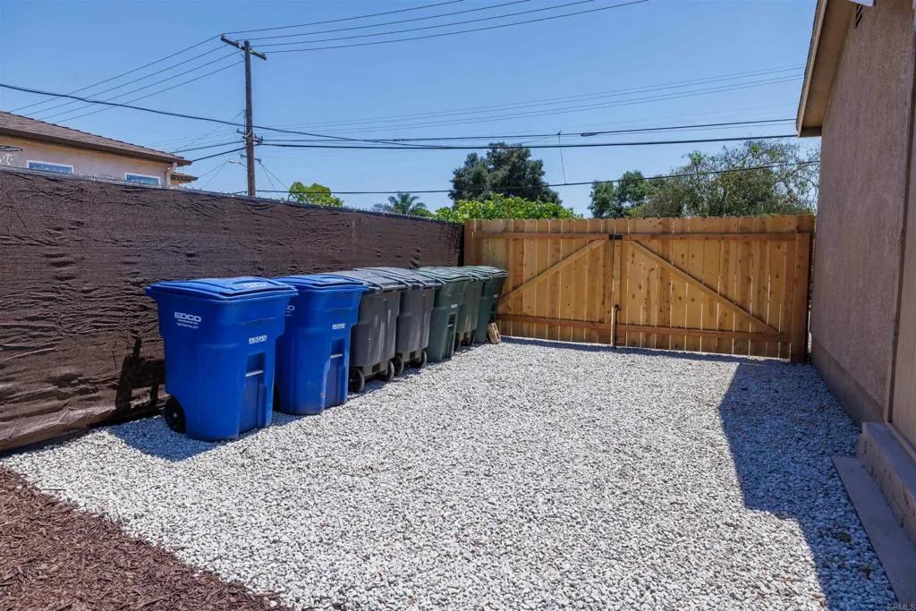 https://cdn.realtyfeed.com/cdn/127/306717463/ad4cf227ec392d37dc6168ddf44f7533.webp
