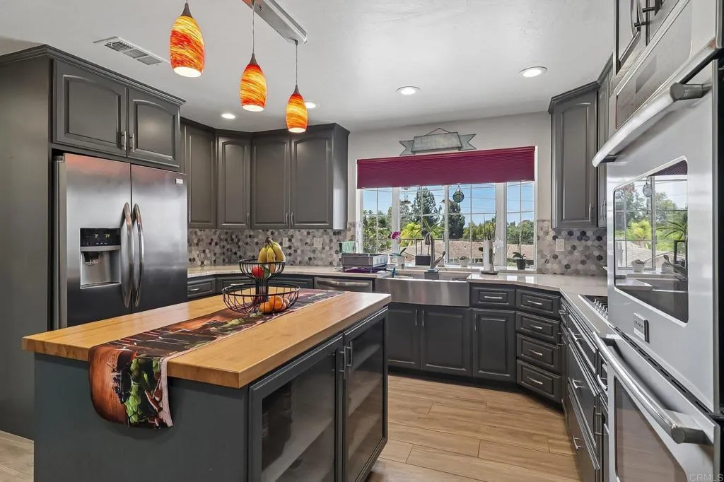 https://cdn.realtyfeed.com/cdn/127/306717493/22738327cb731be47c1062f4068b64c7.webp