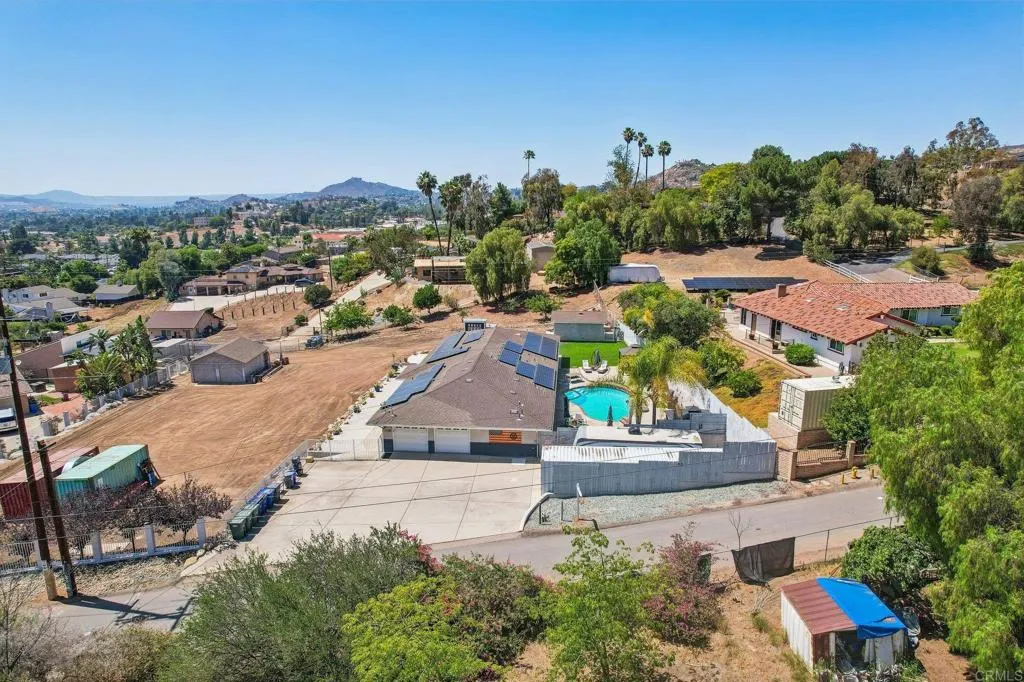 https://cdn.realtyfeed.com/cdn/127/306717493/4571653ce3339a87fa5647ee4f878d22.webp