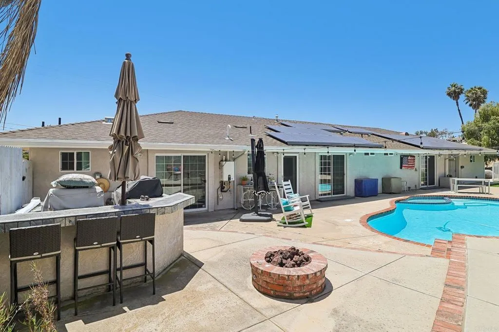 https://cdn.realtyfeed.com/cdn/127/306717493/8e9a883058b90d3290c73d3bf0f33d79.webp