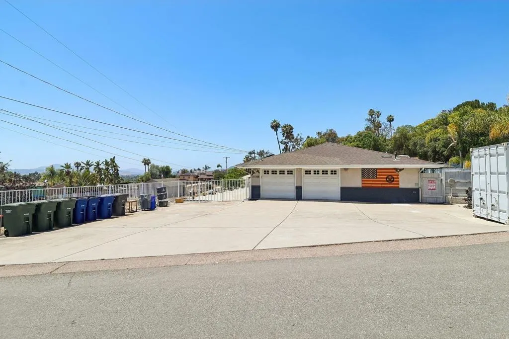 https://cdn.realtyfeed.com/cdn/127/306717493/c1865004b94659fc6d910917ee19fce2.webp