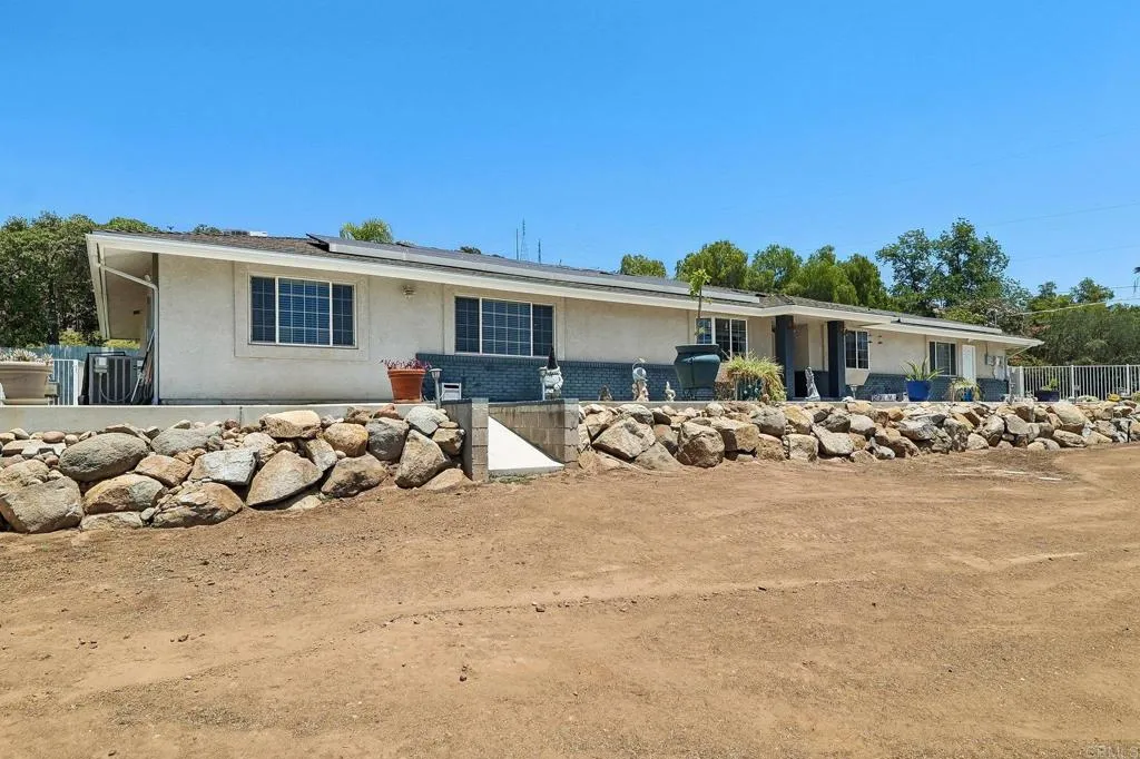 https://cdn.realtyfeed.com/cdn/127/306717493/dabfcd9aeffcb8dd8df7f2116d54466f.webp