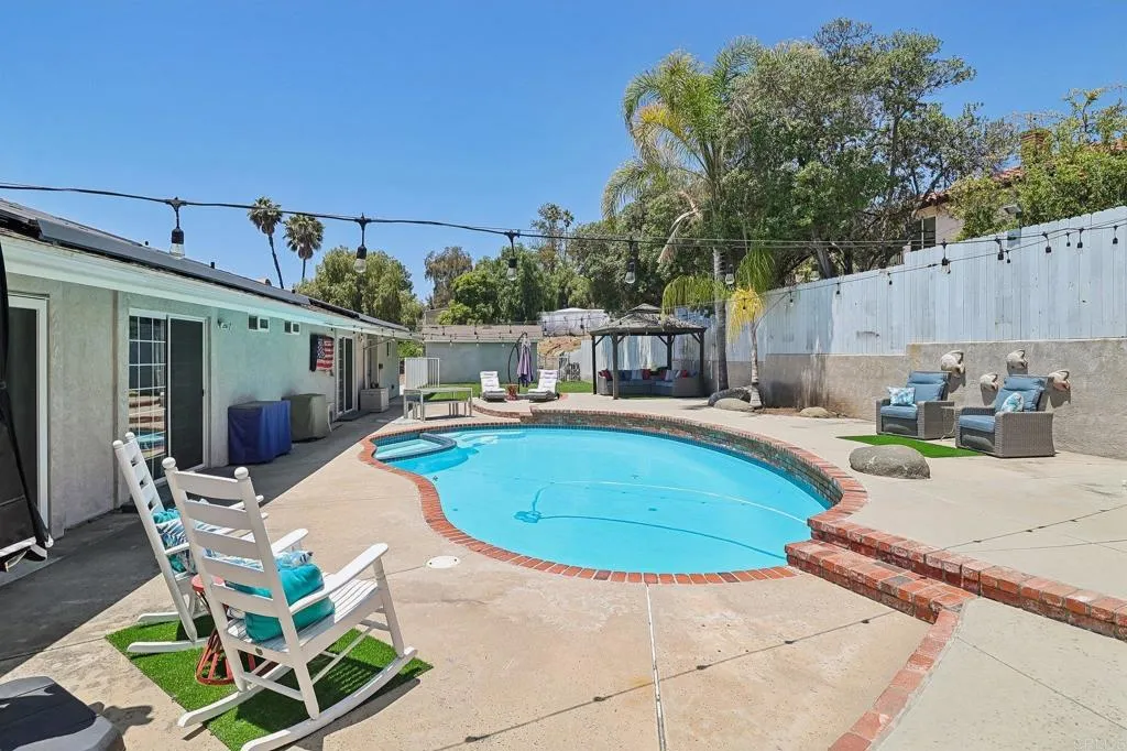 https://cdn.realtyfeed.com/cdn/127/306717493/e842f228045aa4b1e207bf799a55bbe7.webp