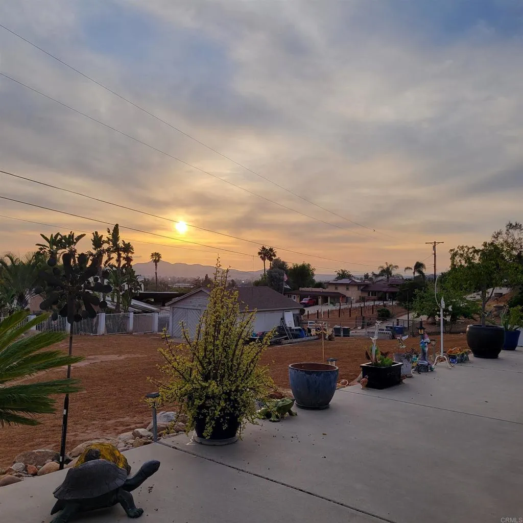 https://cdn.realtyfeed.com/cdn/127/306717493/e96cc7ed95ab5f3da8b69087a4878388.webp