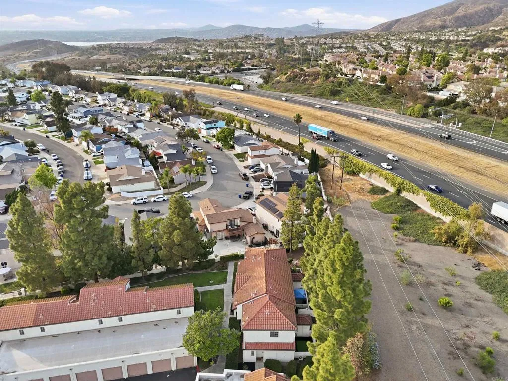 https://cdn.realtyfeed.com/cdn/127/306717511/0ed67cf088bf55b07d6f14671432298a.webp