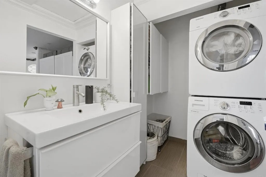 https://cdn.realtyfeed.com/cdn/127/306717511/82456bc47e8fdbf182af9ef9576db6f8.webp