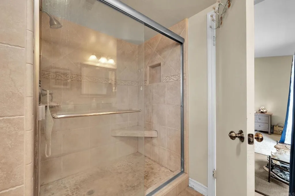 https://cdn.realtyfeed.com/cdn/127/306717516/ef0c15aedaa371c00a1538034f10383b.webp