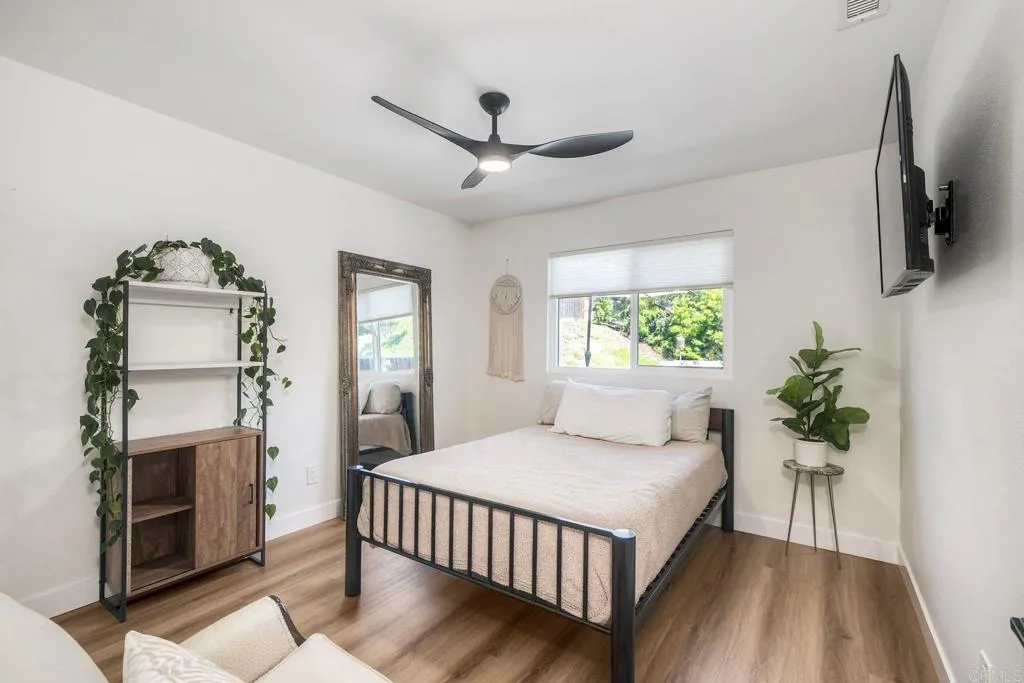 https://cdn.realtyfeed.com/cdn/127/306717543/4f4ce056b94e203257e087245af1e7ff.webp