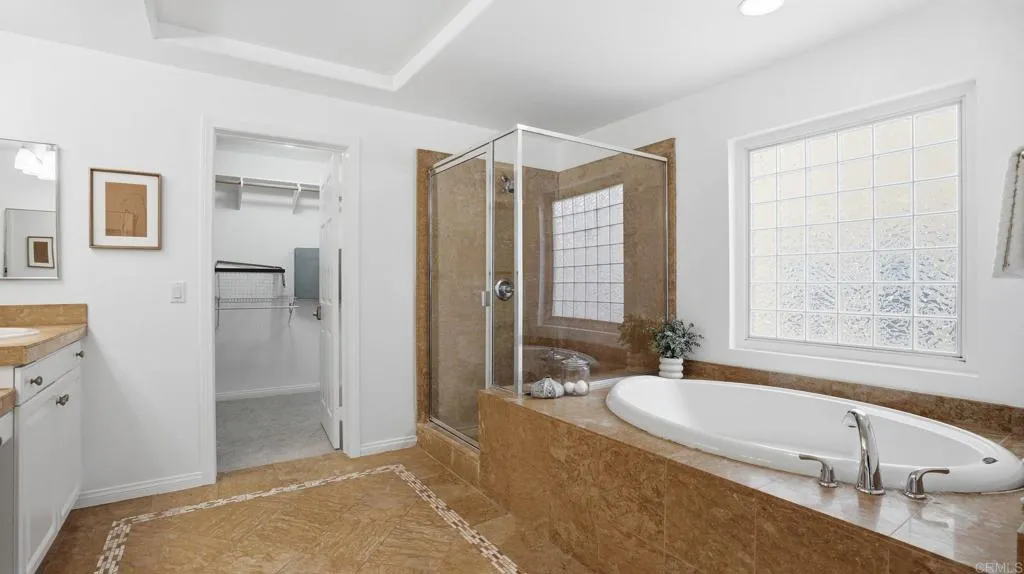https://cdn.realtyfeed.com/cdn/127/306717544/96bcc0ea2e370813ce6bf877a24bffe7.webp