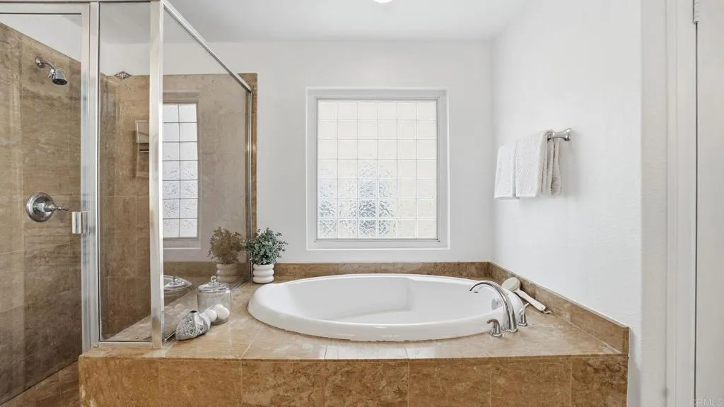 https://cdn.realtyfeed.com/cdn/127/306717544/9e7eb9cf0eb685b8cd8c22e6259d8220.webp
