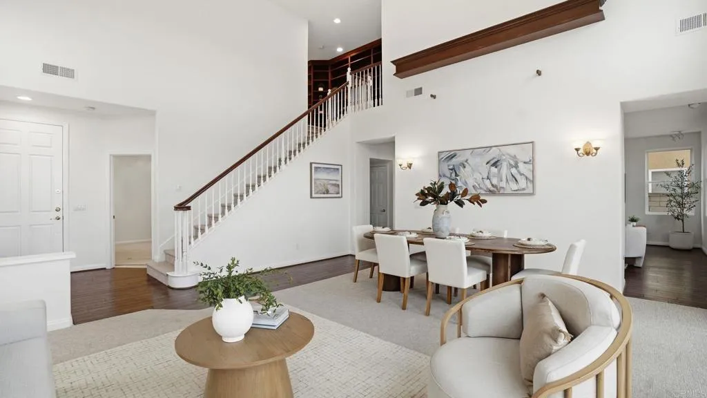 https://cdn.realtyfeed.com/cdn/127/306717544/c4f6fcbfb33c14212b9f6e1482b0eb3c.webp