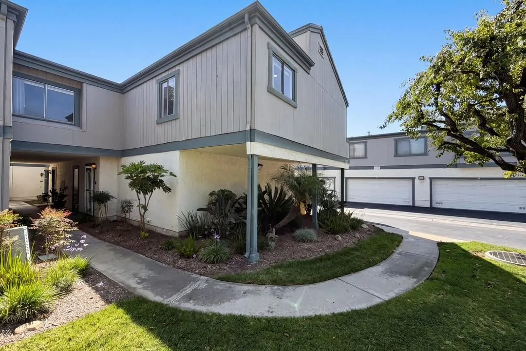 1100 Cleghorn Drive Unit F, Diamond Bar, CA 91765 - Main photo, Diamond Bar, CA