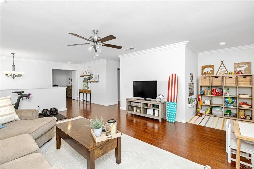 https://cdn.realtyfeed.com/cdn/127/306717572/097358431cabbf61fbf51c3c9a00356a.webp