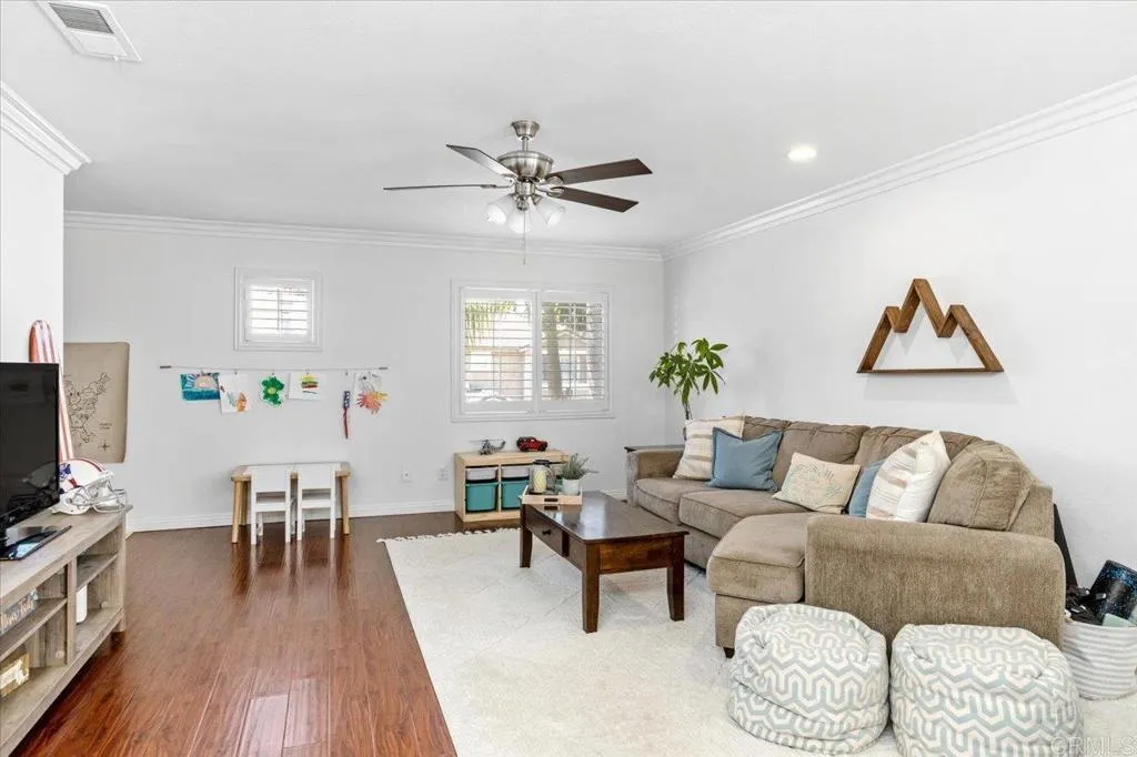 https://cdn.realtyfeed.com/cdn/127/306717572/1a26387fc43b47f2773ecb6e81ec56e9.webp