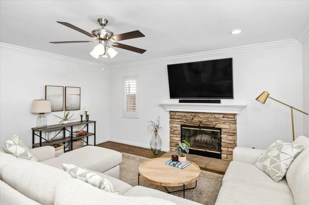 https://cdn.realtyfeed.com/cdn/127/306717572/441af0e84eb952cd0fcfc02ef9d0a7d9.webp