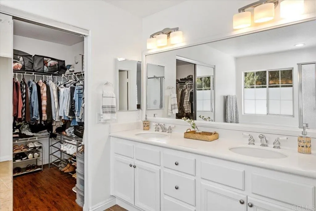 https://cdn.realtyfeed.com/cdn/127/306717572/ace3fdbe0a1a1938ee8e6d52033e2864.webp