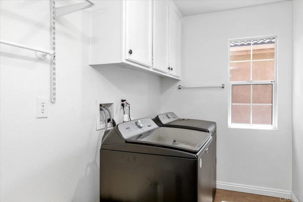 https://cdn.realtyfeed.com/cdn/127/306717572/ae8882c748c479e86ab5f7ba303d74cb.webp
