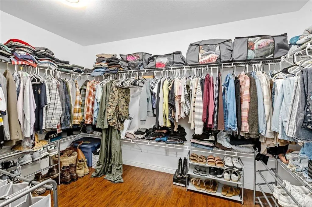 https://cdn.realtyfeed.com/cdn/127/306717572/ee344e66a005305e08c3fe3d79a70847.webp