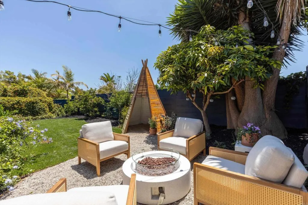 https://cdn.realtyfeed.com/cdn/127/306717581/3b8a23c24539441fcdcc67d8c8ce50d5.webp