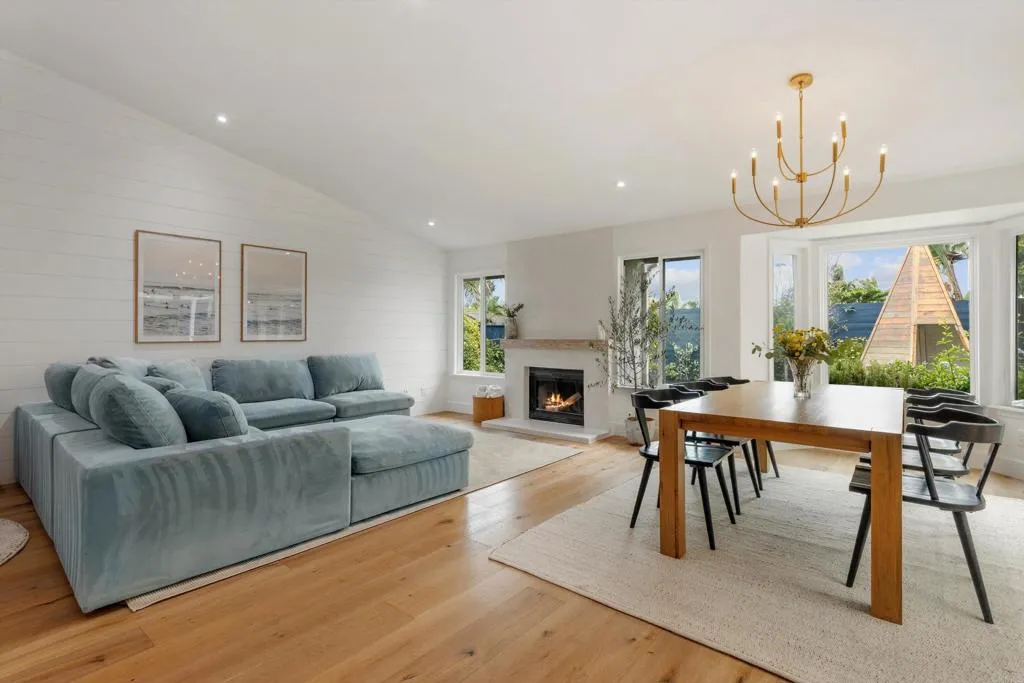 https://cdn.realtyfeed.com/cdn/127/306717581/974a3212434cfb5f2b74656086711770.webp