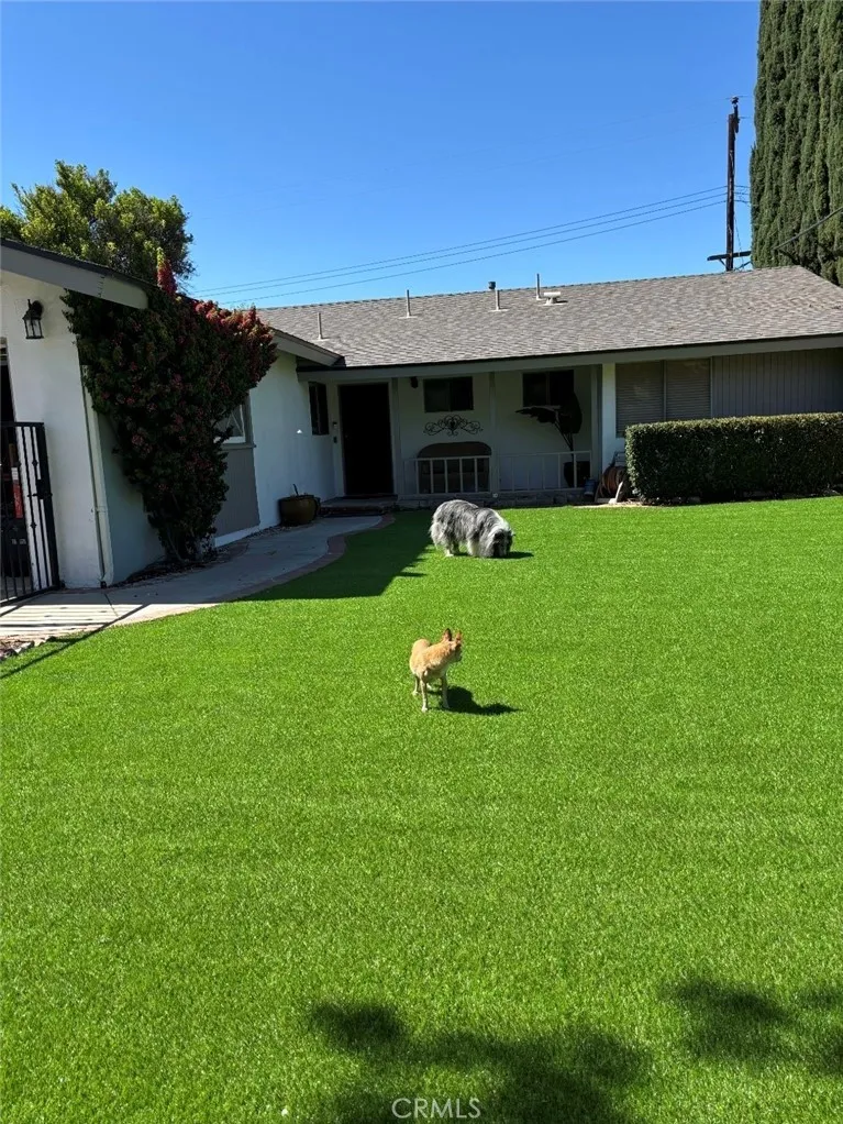 19776 Merryhill Street, Canyon Country, CA 91351 - Photo 2 of 12, Canyon Country, CA