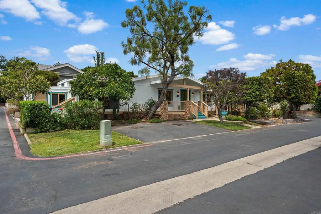 https://cdn.realtyfeed.com/cdn/127/306717686/ab88286f884a1b2cc9dcfe0555d0aebc.webp