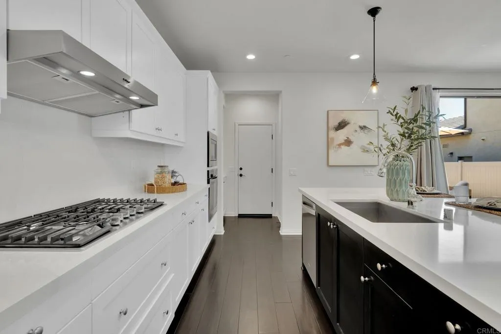 https://cdn.realtyfeed.com/cdn/127/306717709/1a71558c4a537d73e20d1ef33adf8b00.webp