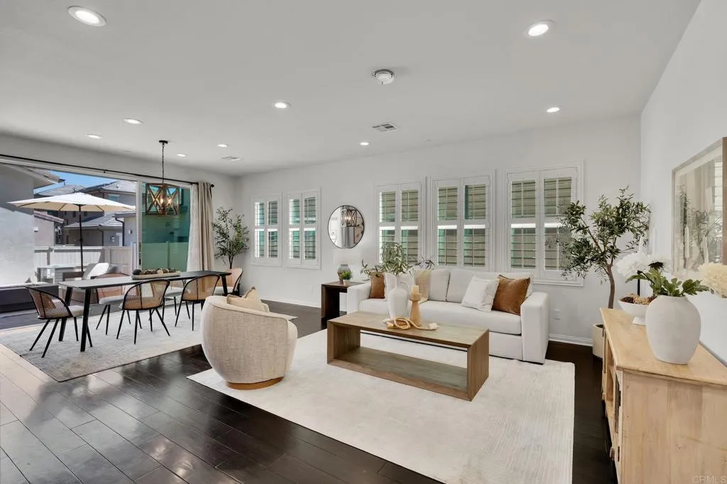 https://cdn.realtyfeed.com/cdn/127/306717709/519b22b37fd1722ce9d7e8353f1b6cba.webp