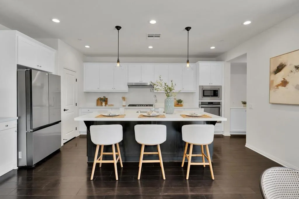 https://cdn.realtyfeed.com/cdn/127/306717709/59d5196bfedbf51e4236adc57222d345.webp