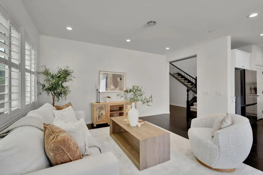 https://cdn.realtyfeed.com/cdn/127/306717709/65d733a139d45bf06344c7de186d77c7.webp