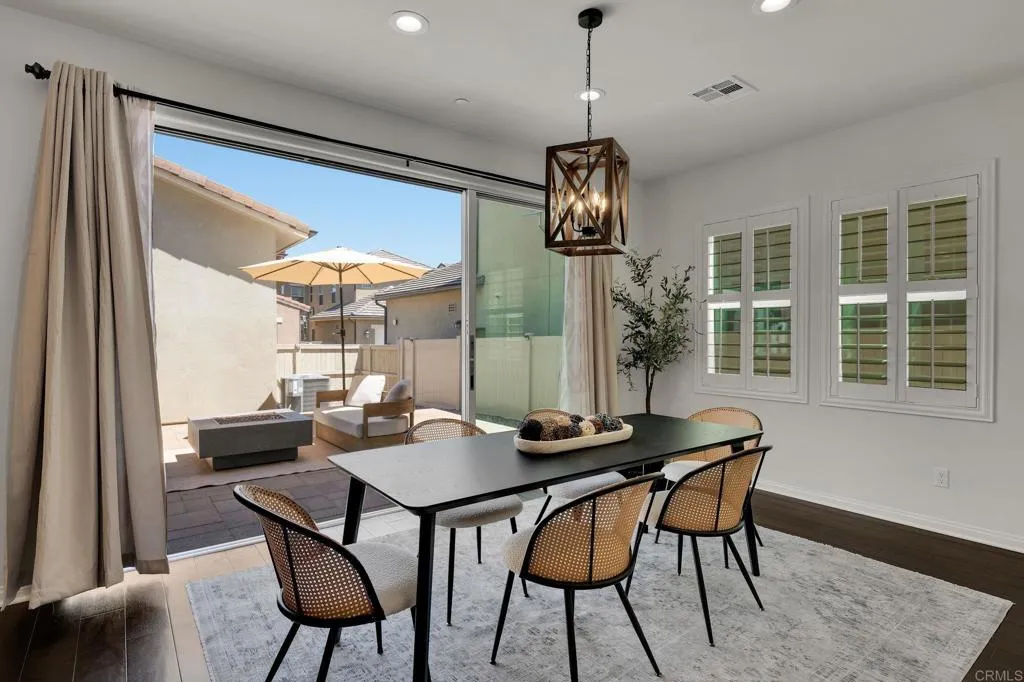 https://cdn.realtyfeed.com/cdn/127/306717709/6cdbfead2af63591d7a2a05acbcec933.webp