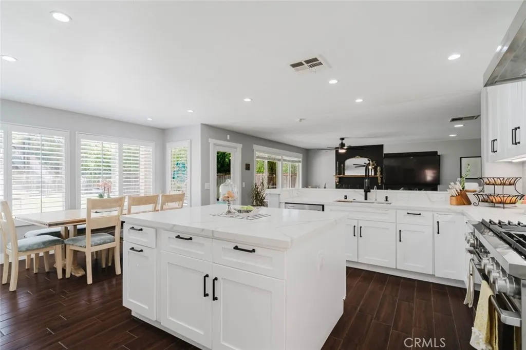 32480 The Old Road, Castaic, CA 91384 - Photo 5 of 50, Castaic, CA