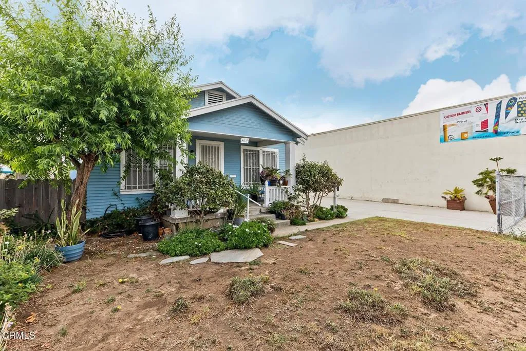 424 W Arbor Vitae Street, Inglewood, CA 90301 - Photo 4 of 37, Inglewood, CA