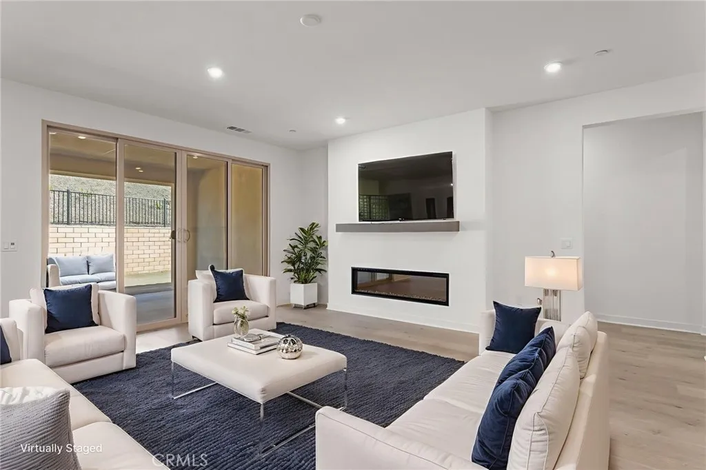 https://cdn.realtyfeed.com/cdn/127/306717867/141bc8517ed66537fb636bb3e5b2b39b.webp
