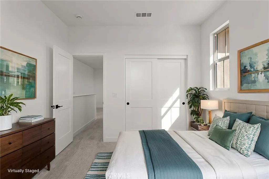 https://cdn.realtyfeed.com/cdn/127/306717867/a71413da04d32a3050f16261de34ea3e.webp